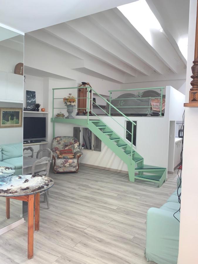 Joli Studio Au Soleil Apartment Menton Bagian luar foto