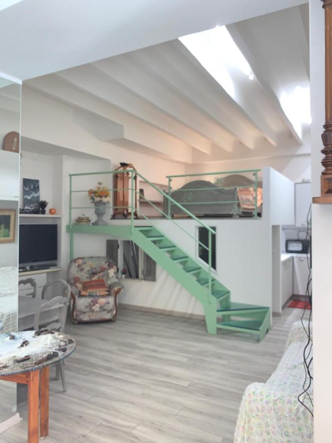 Joli Studio Au Soleil Apartment Menton Bagian luar foto